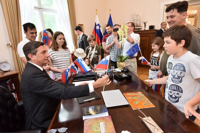 Dan odprtih vrat ob dnevu dravnosti